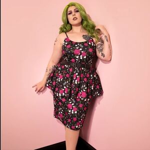 Vixen Beetlejuice sandworm wiggle dress 4x